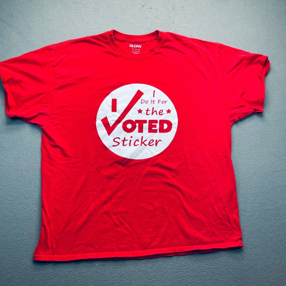 Gildan Men T-Shirt 100% Cotton 2XL Red I Voted Sticker Graphic Funny‎ Tee